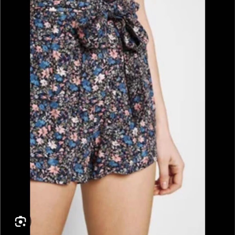 Hollister High Waist Blue and Pink Floral Shorts